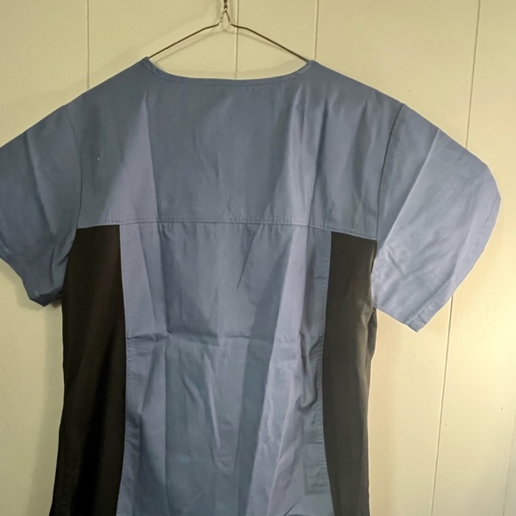 MOBB Unisex V Neck Scrub top and Drawstring Pants New. - Picture 13 of 14